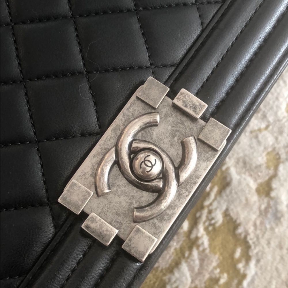 Jumbo Chanel Boy Bag 100% authentic - Picture 3 of 8